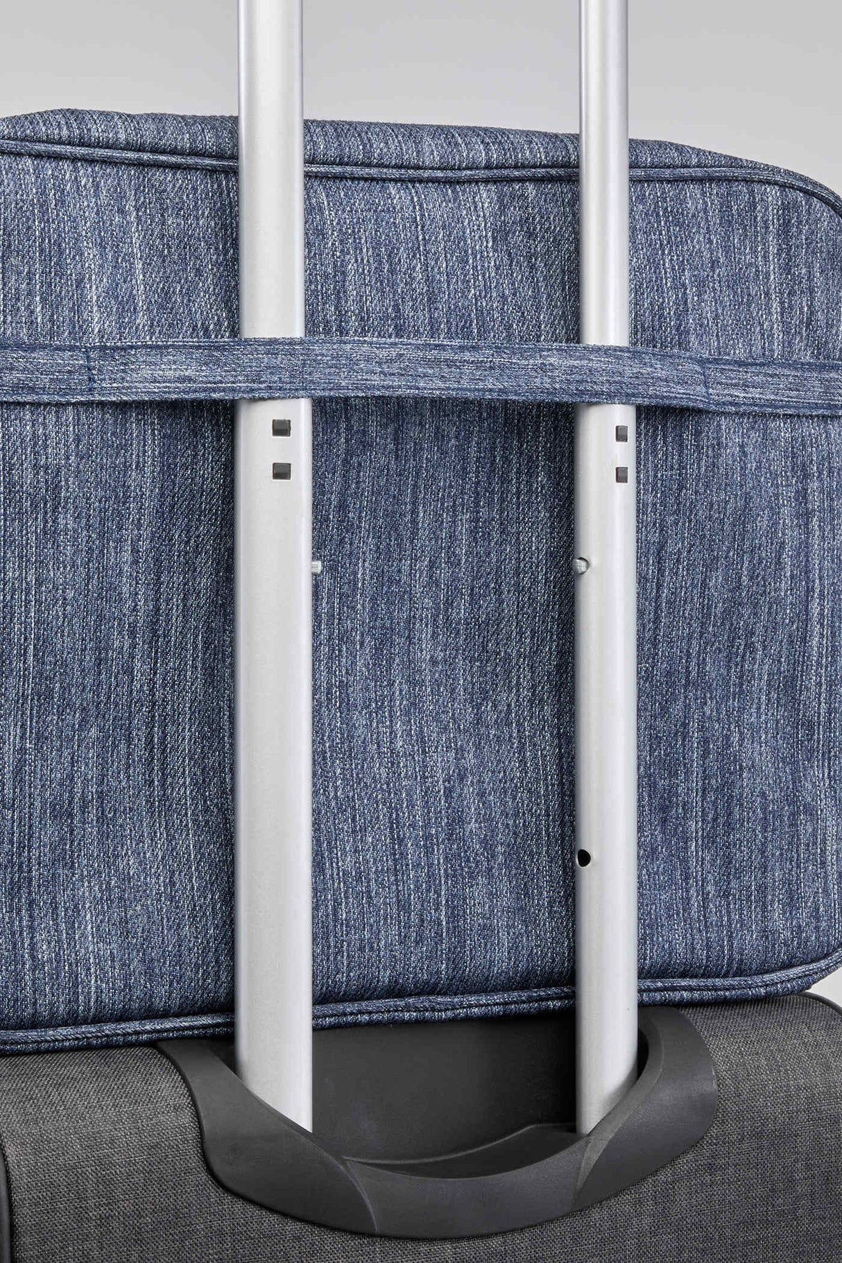 SM-8250HENYAngle-Right