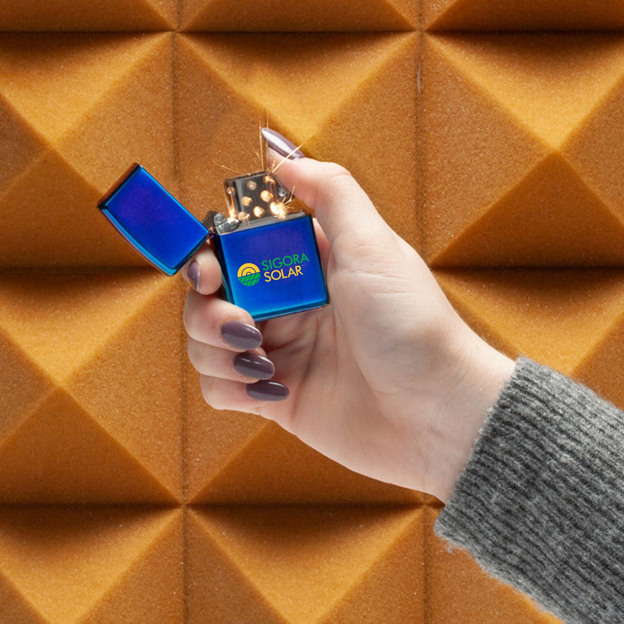 High Polish Indigo Zippo® Windproof Lighter