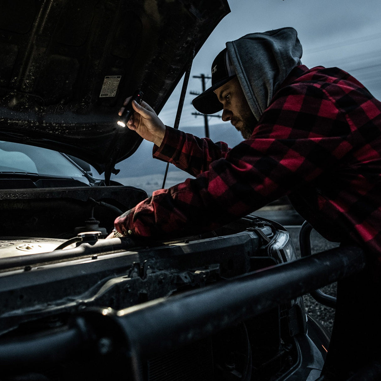 Coast® Dual-Color Light