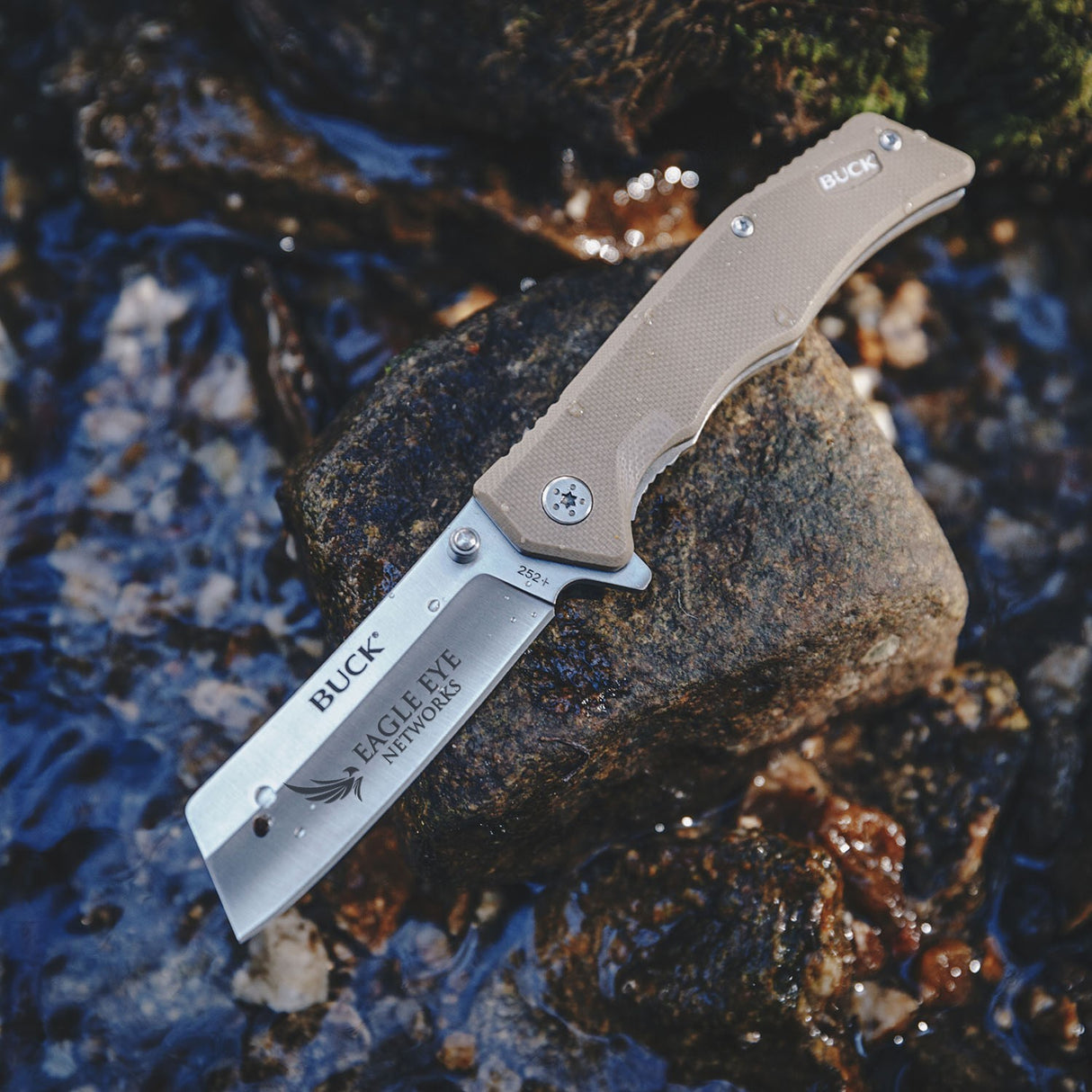Buck® Trunk Knife