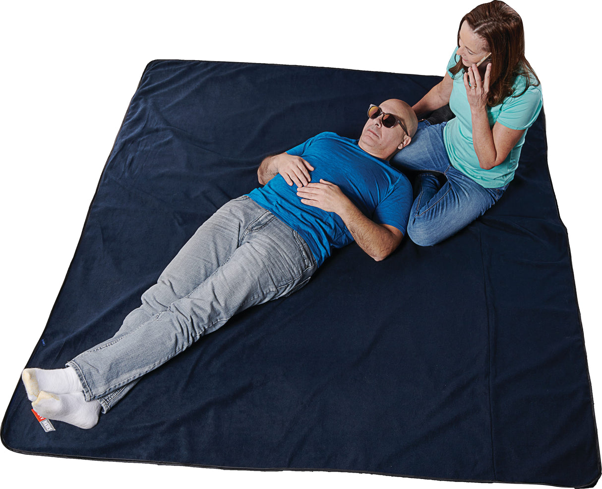 Oversized Waterproof Outdoor Blanket with Pouch