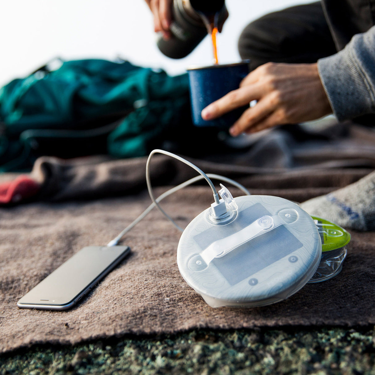 Luci Pro Lux: Solar Inflatable Lantern + Charger