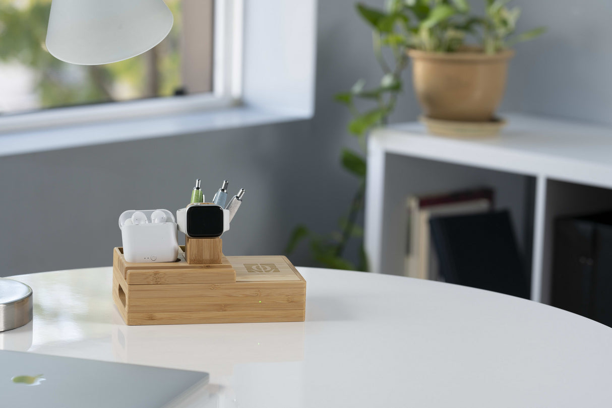 Bamboo Fast Wirelsss Charging Dock Station