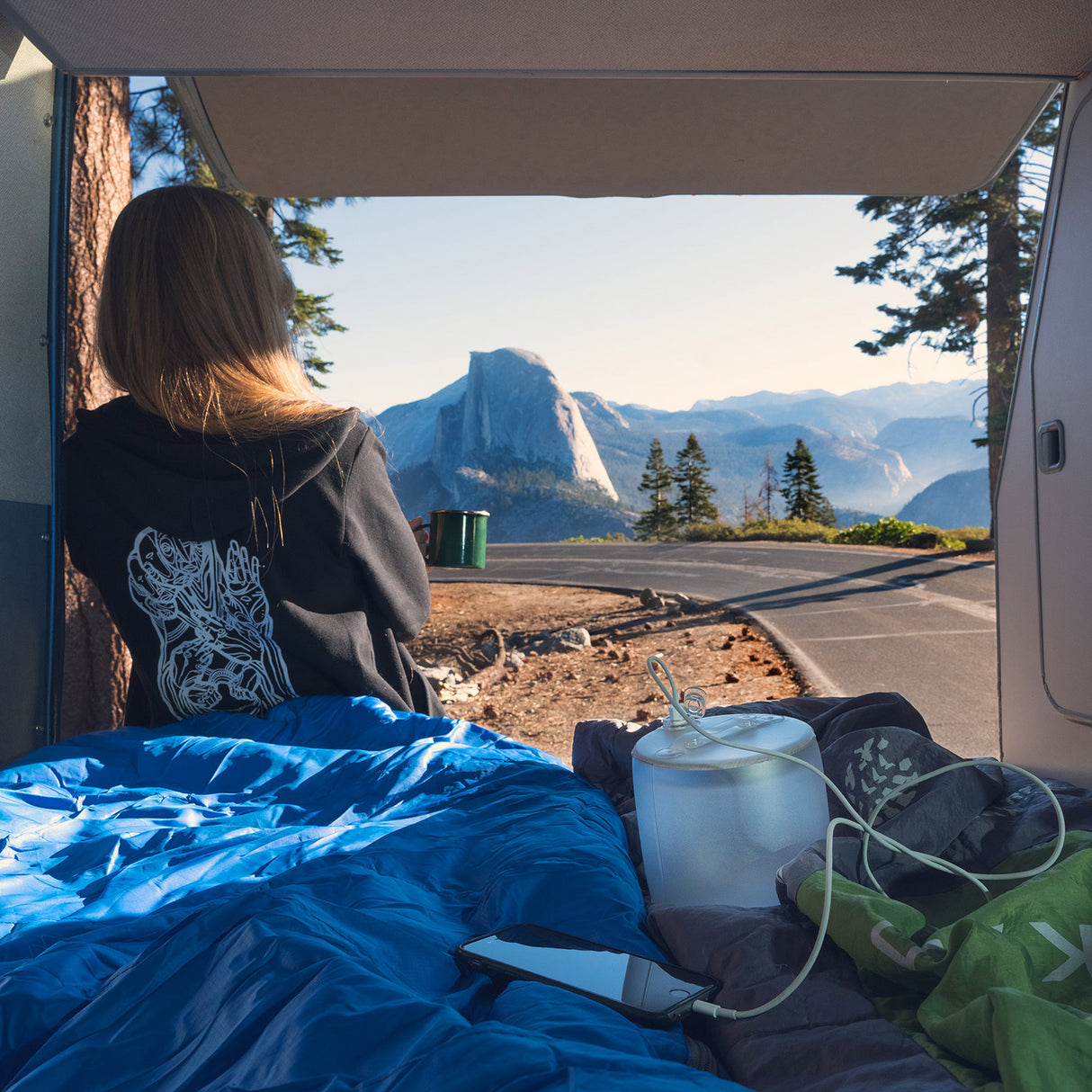 Luci Pro Lux: Solar Inflatable Lantern + Charger