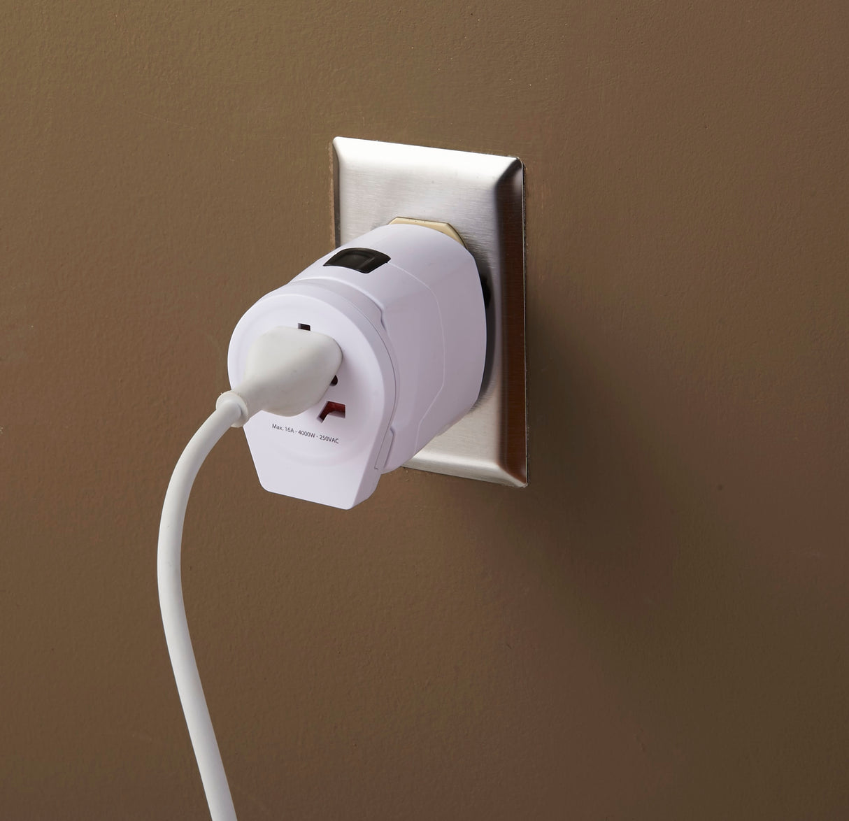 SKROSS World Travel Adapter PRO World & USB