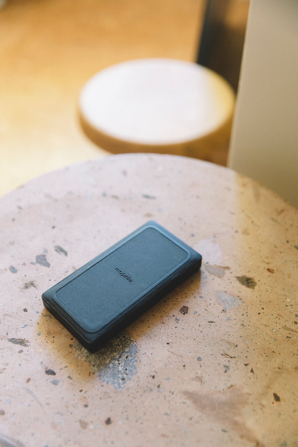 mophie® 5000 mAh Wireless Power Bank