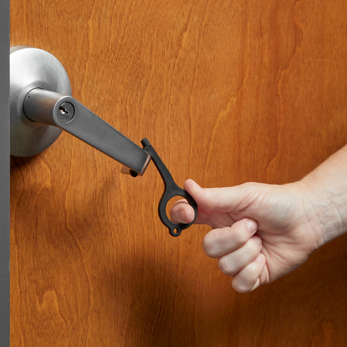 Pacific 26oz Bottle w/ No Contact Tool