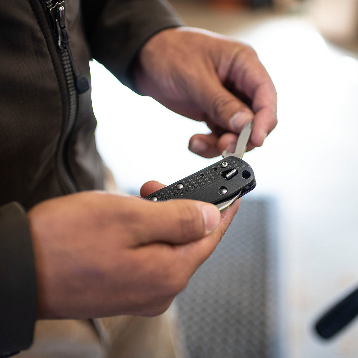 Leatherman® Free™ K2 - Dark Gray