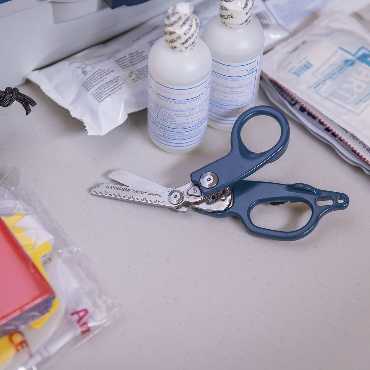 Leatherman® Raptor Response - Blue