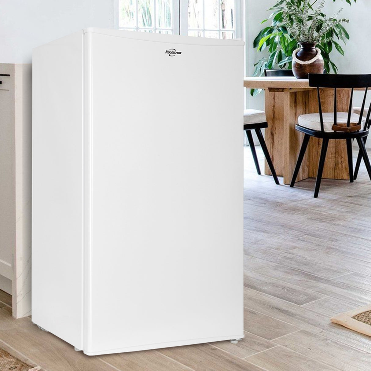 Koolatron Compact Fridge w/ Freezer, 3.2 cu ft (91L), White