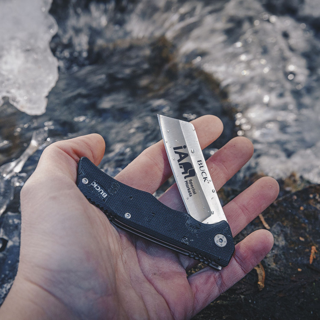 Buck® Trunk Knife