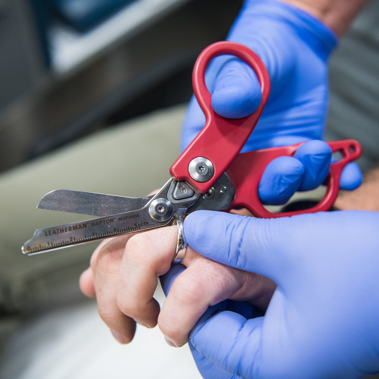 Leatherman® Raptor Response - Red