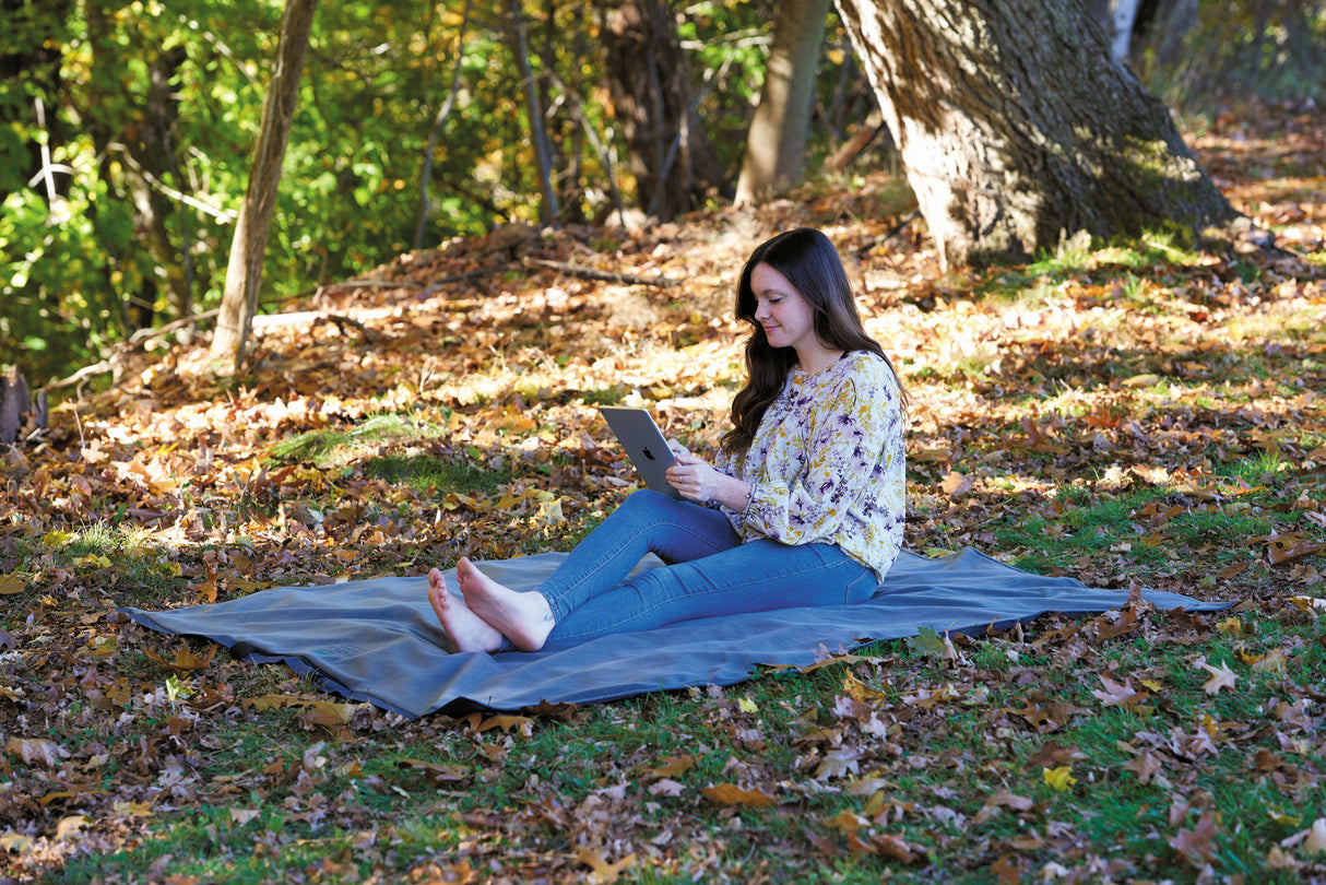 High Sierrar Oversize Picnic Blanket