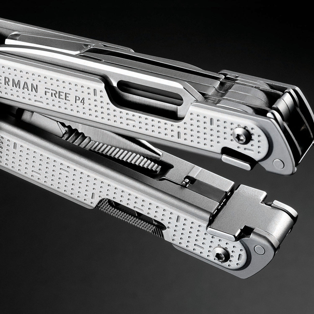 Leatherman® Free™ P4