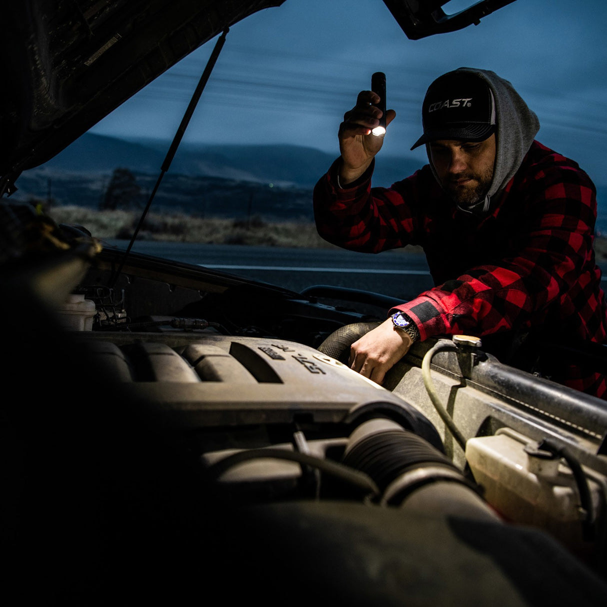 Coast® Dual-Color Light