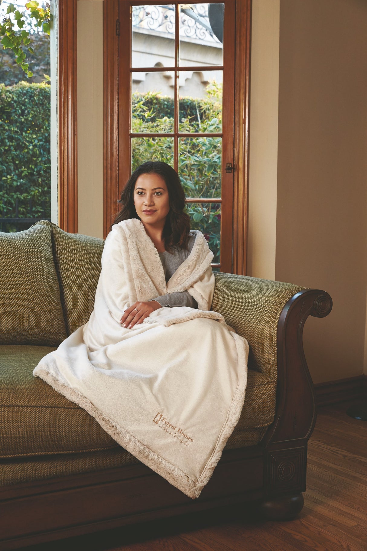 Velvafur™ Throw (Laser Patch)