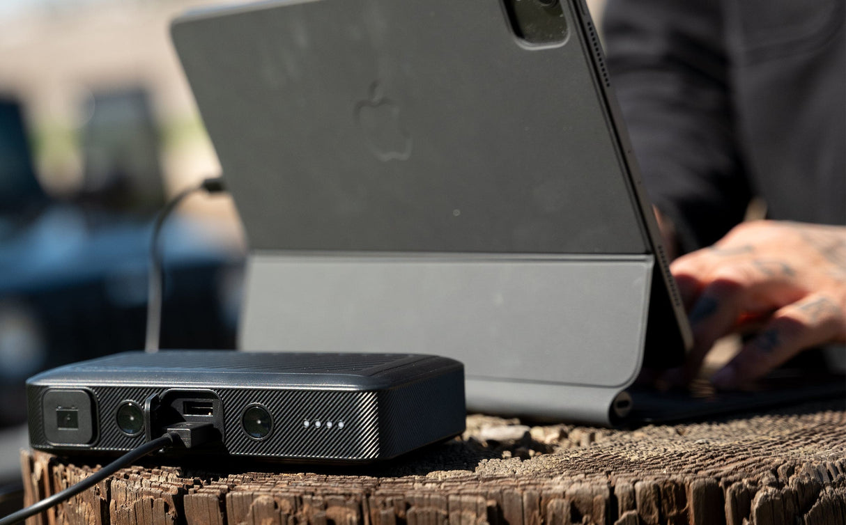 mophie Powerstation Go Rugged Compact
