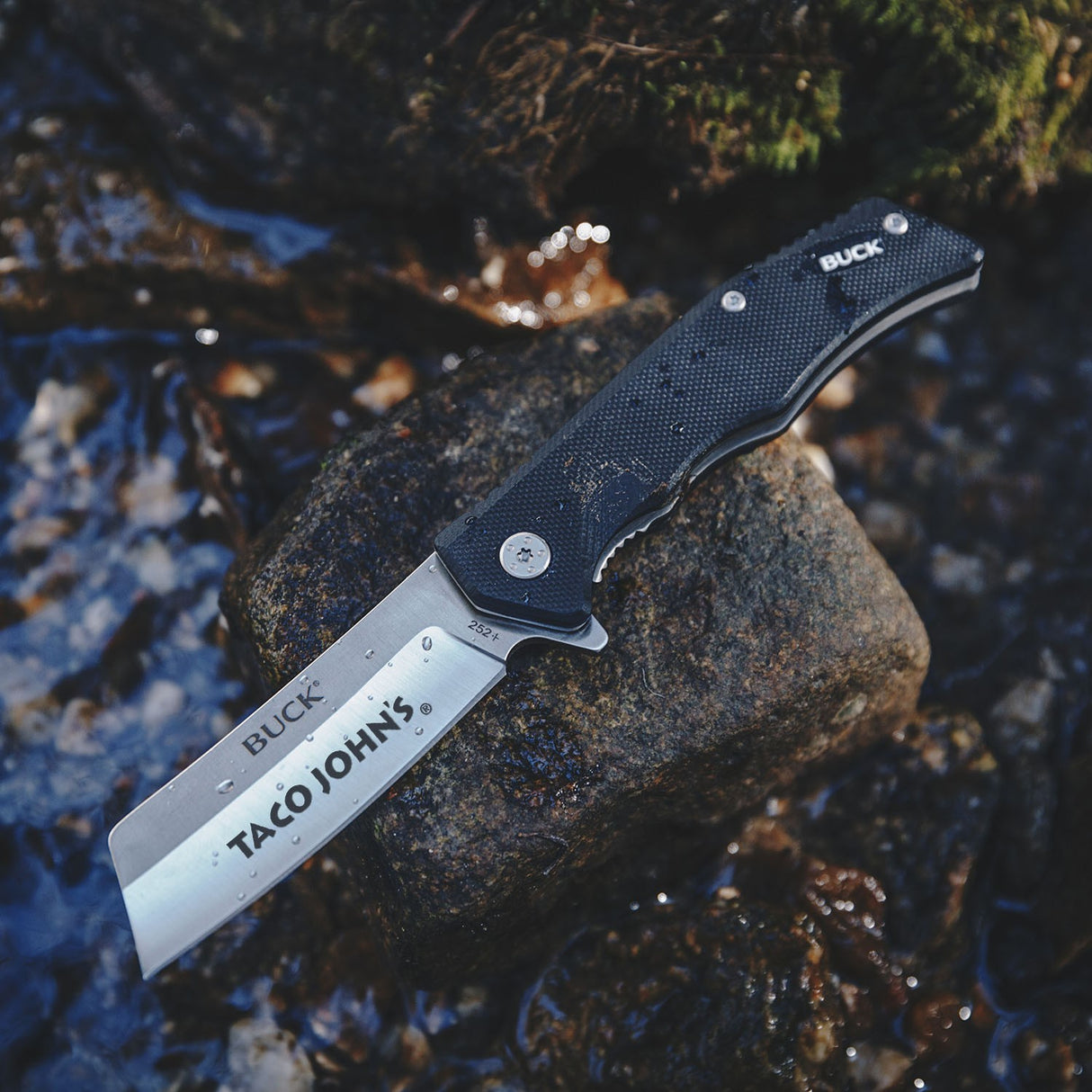 Buck® Trunk Knife