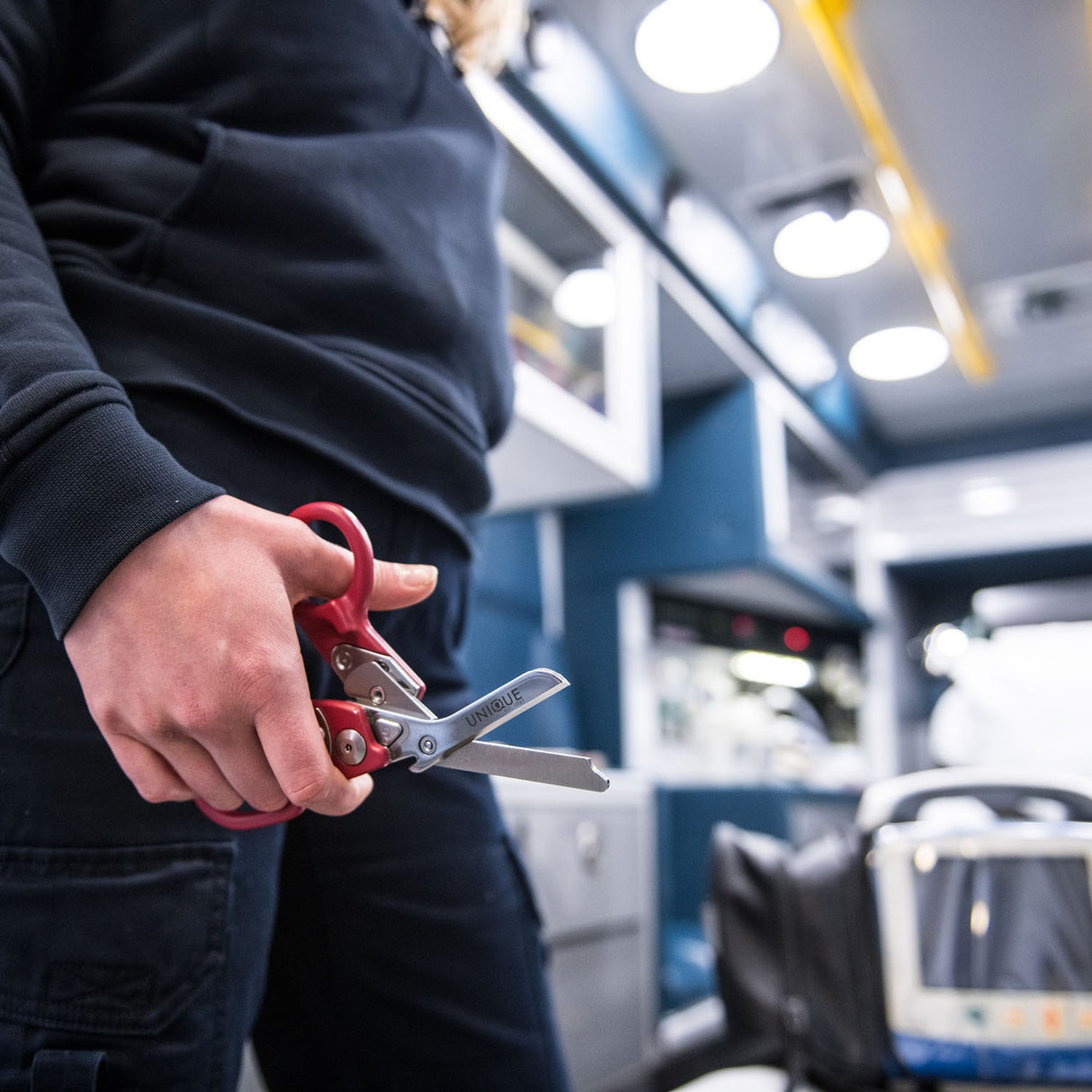 Leatherman® Raptor Response - Red