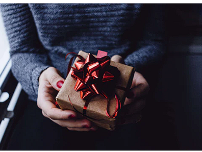 Avoid These Mistakes In Gift Giving: The Rules For Finding The Perfect Gift