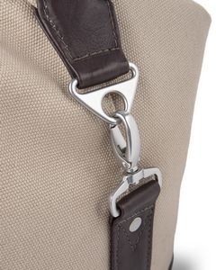 000872 Bugatti Colombian Leather Duffle Bag with multiple pockets