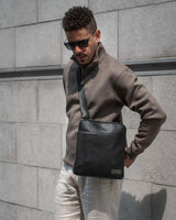 Bugatti Contrast Crossbody