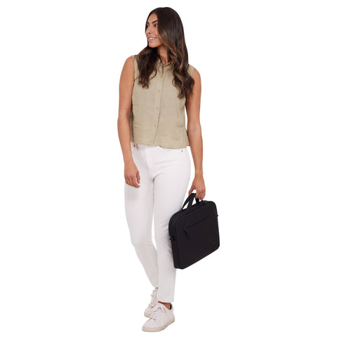 Case Logic Invigo Recycled 16'' Messenger Bag