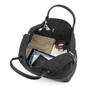 000872 Bugatti Colombian Leather Duffle Bag with multiple pockets