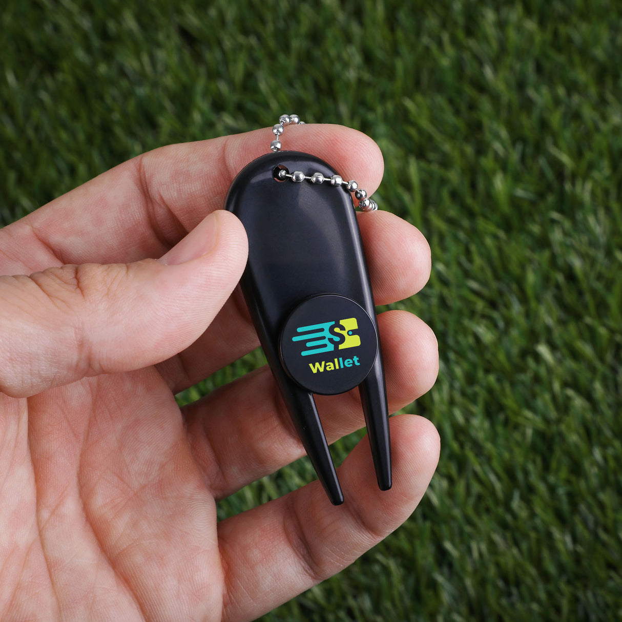 Fairway Golf Divot Tool With Ball Marker