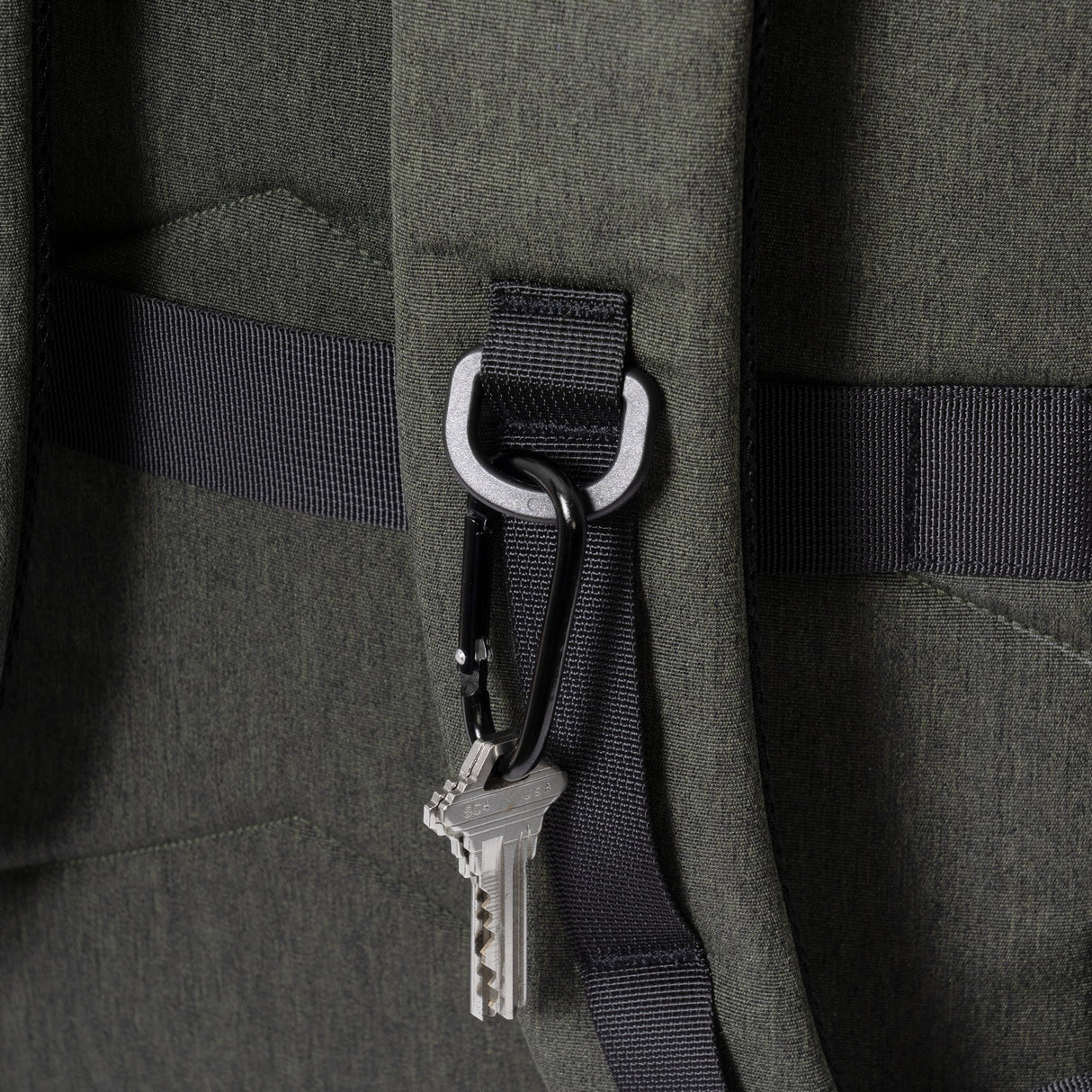 BGR105 Backpack KHaki KeyFeature Finish Image Blank