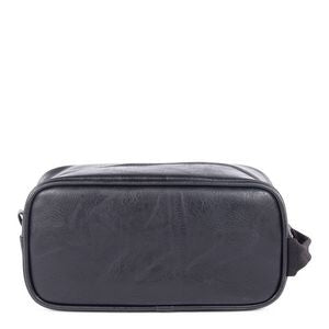 000888 Bugatti Valentino Toiletry Kit - Vegan Leather