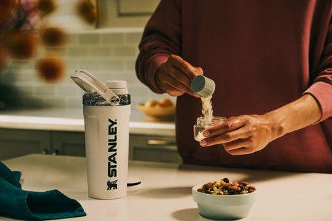 Stanley Activate Shaker Bottle 20oz