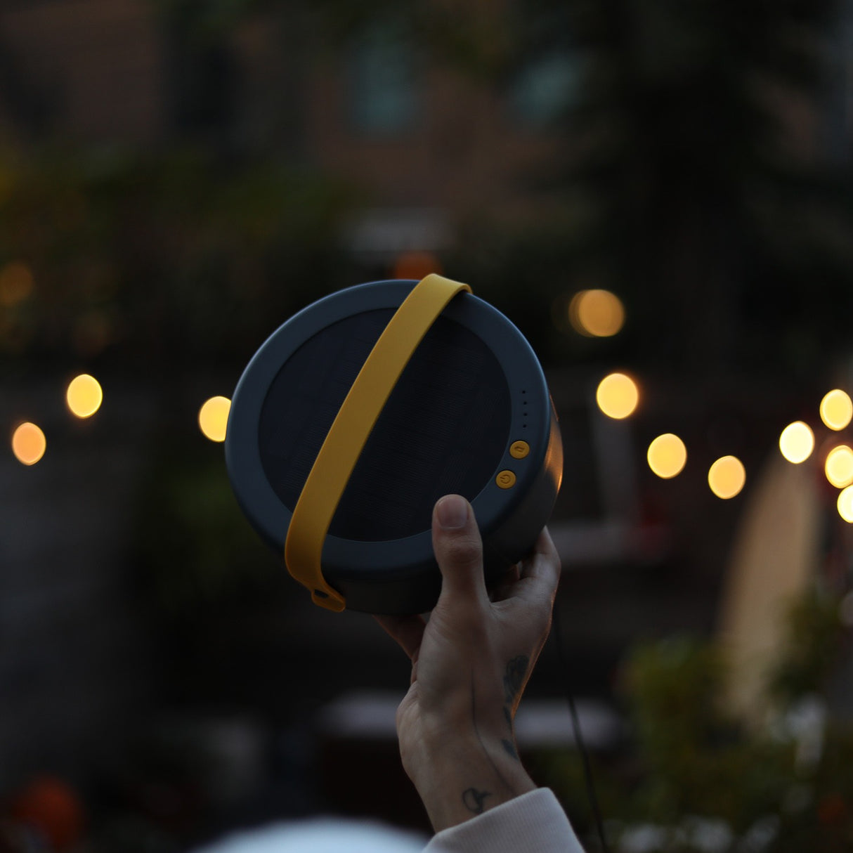 Luci Solar String Lights + Detachable Power Hub