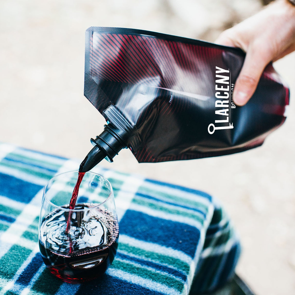 Vapur® 750mL Vintage Wine Carrier