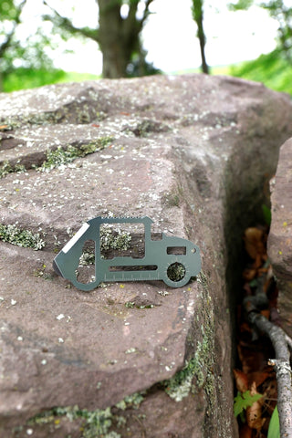 Car Shaped Survival Tool